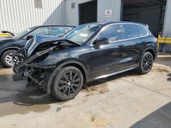  Salvage Porsche Cayenne