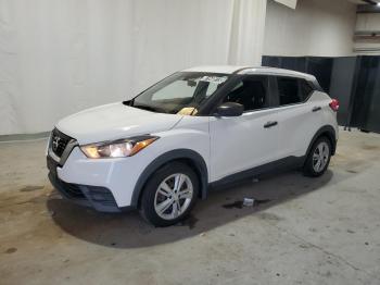  Salvage Nissan Kicks