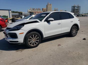  Salvage Porsche Cayenne