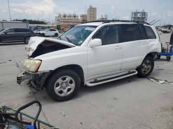  Salvage Toyota Highlander