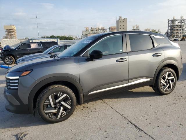  Salvage Nissan Kicks