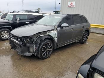  Salvage Audi Q7