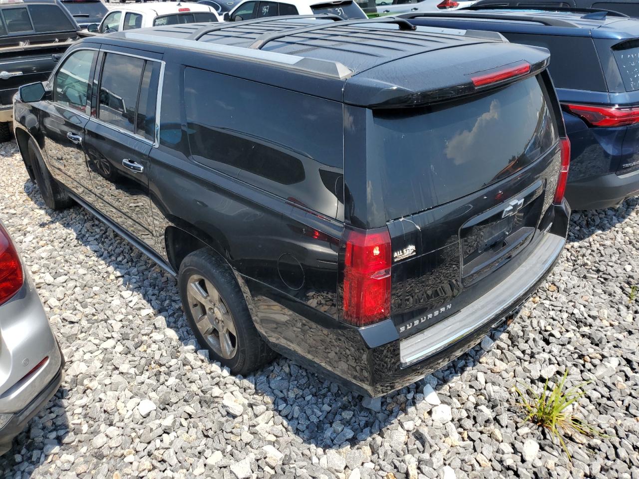 Chevrolet Suburban K1500 Premier Image 5