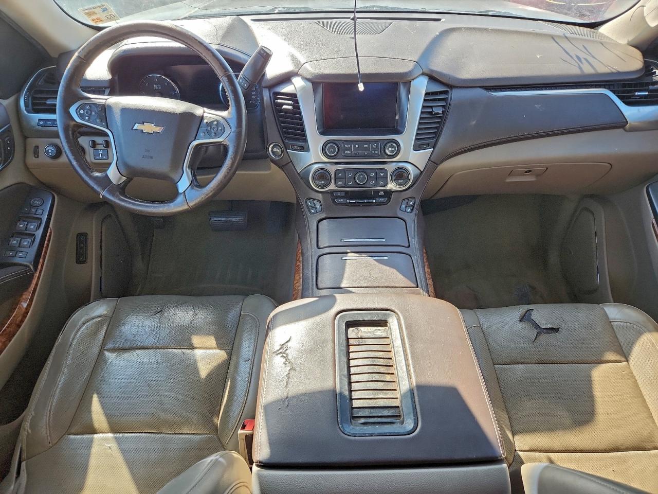 Chevrolet Suburban K1500 Premier Image 12