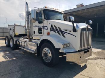  Salvage Kenworth T800