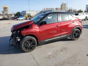  Salvage Nissan Kicks
