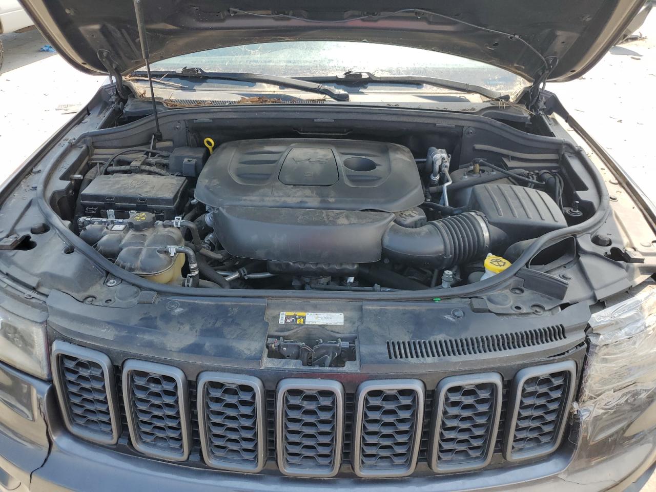 Jeep Grand Cherokee Trailhawk Image 4