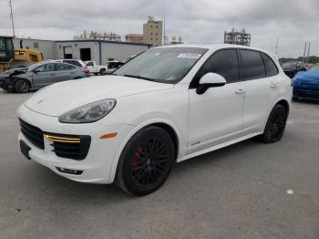  Salvage Porsche Cayenne