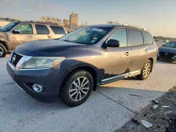  Salvage Nissan Pathfinder