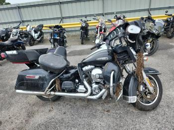  Salvage Harley-Davidson Fl