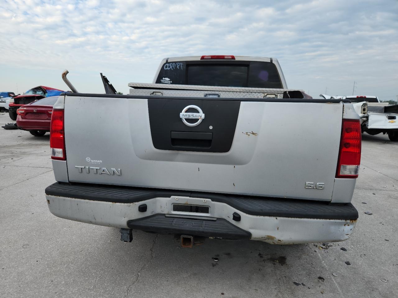 Nissan Titan Xe Image 3