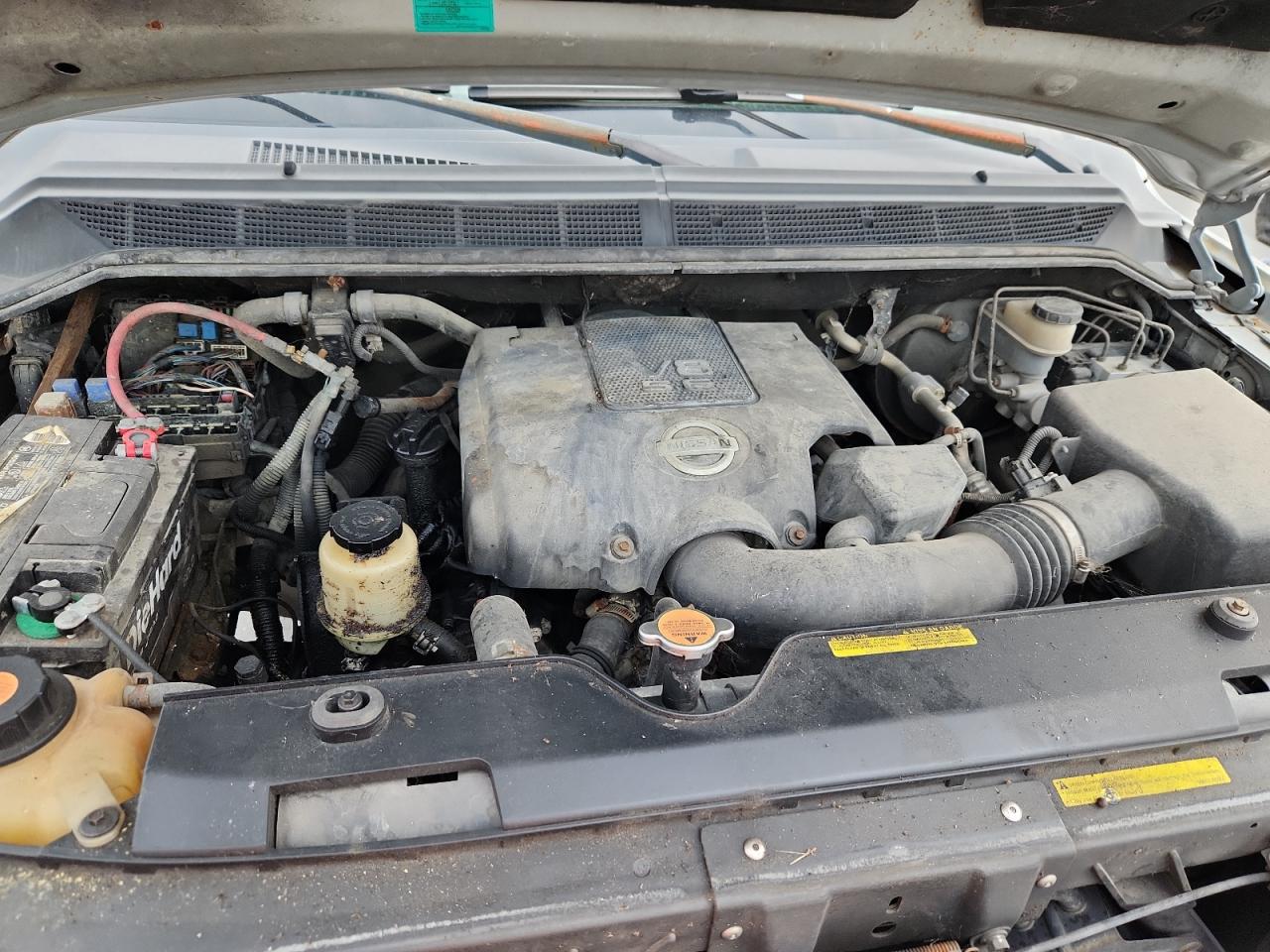 Nissan Titan Xe Image 10