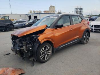  Salvage Nissan Kicks