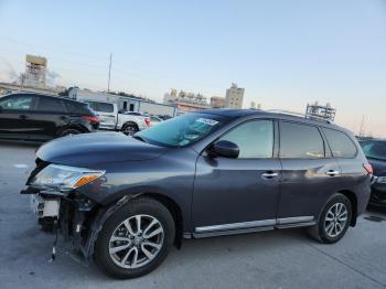  Salvage Nissan Pathfinder