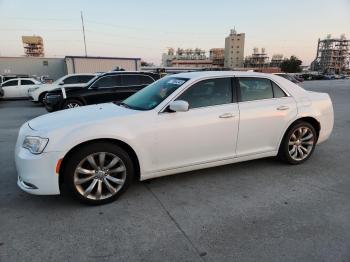  Salvage Chrysler 300