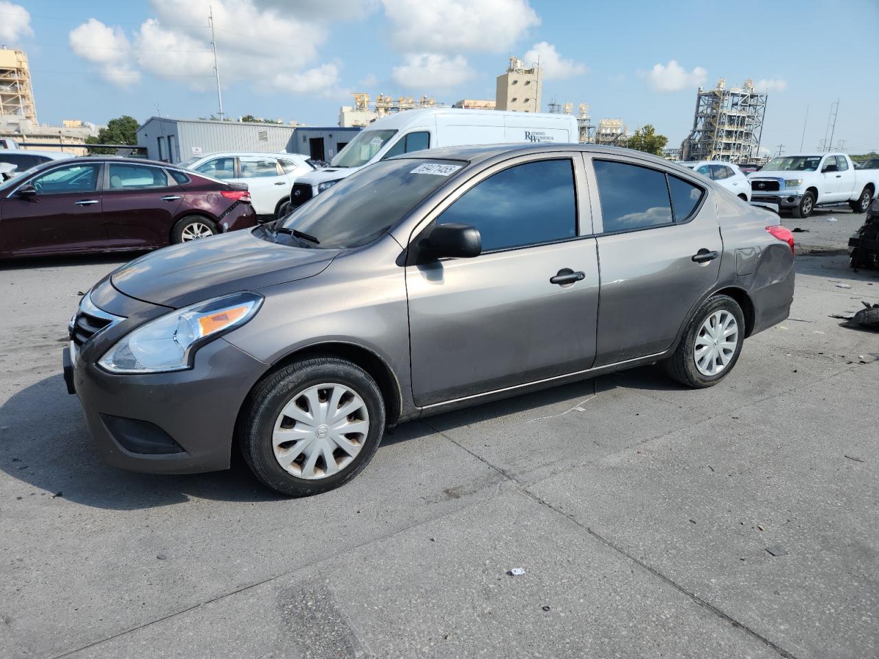 Nissan Versa S Image 1