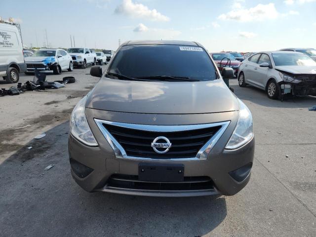 Nissan Versa S Image 5