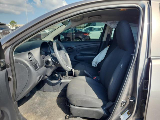 Nissan Versa S Image 8