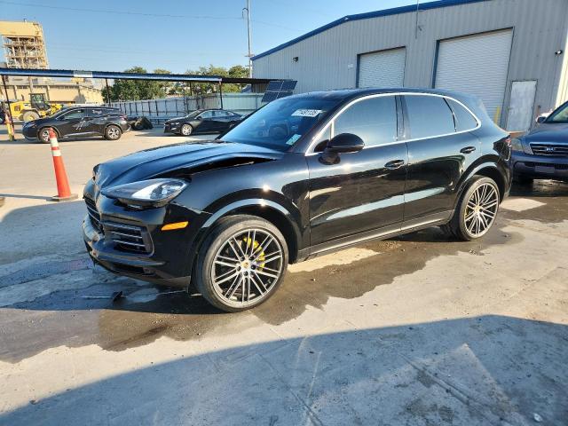  Salvage Porsche Cayenne