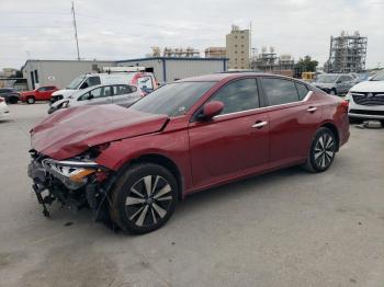  Salvage Nissan Altima