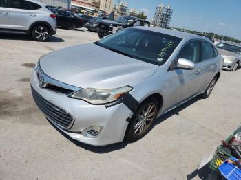  Salvage Toyota Avalon