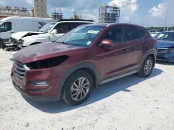  Salvage Hyundai TUCSON