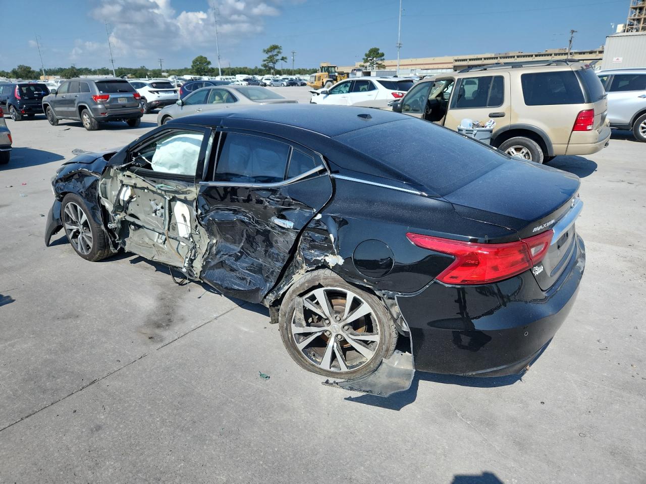 Nissan Maxima 3.5s Image 3