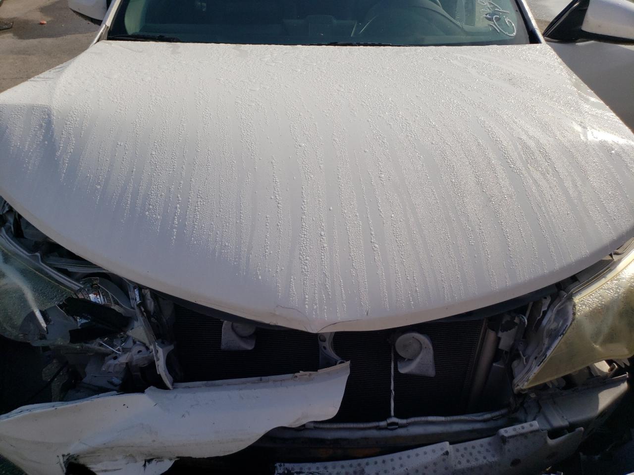 Toyota Camry L Image 8