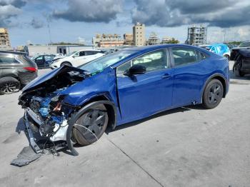  Salvage Toyota Prius