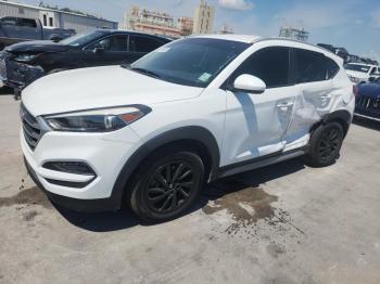  Salvage Hyundai TUCSON