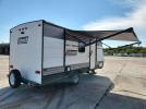 Clmn By Dt Trailer Image 9
