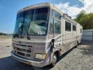 Ford F-550 Super Duty Stripped Chassis Image 8