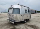 Airstream Caravel Image 3