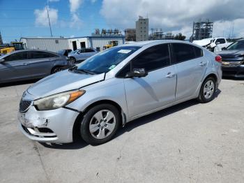  Salvage Kia Forte