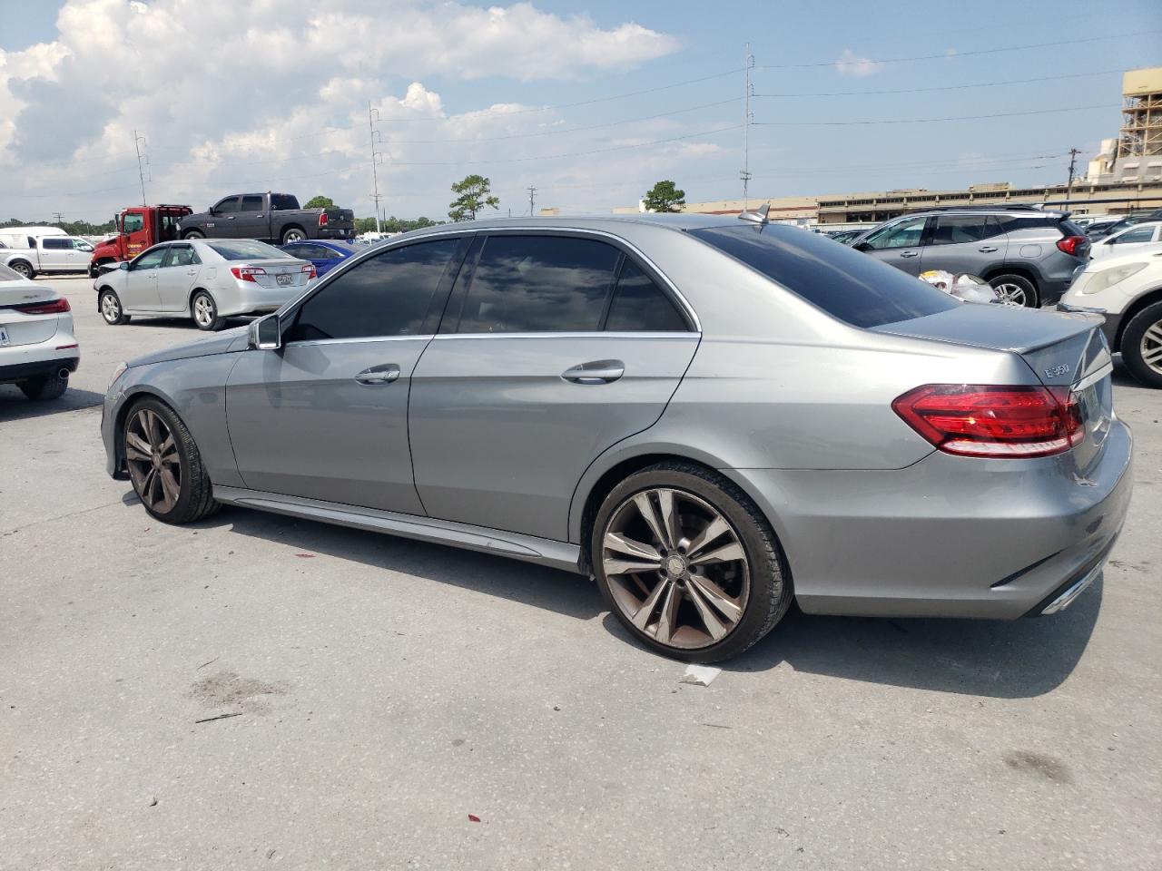 Mercedes-Benz E-Class 350 Image 2