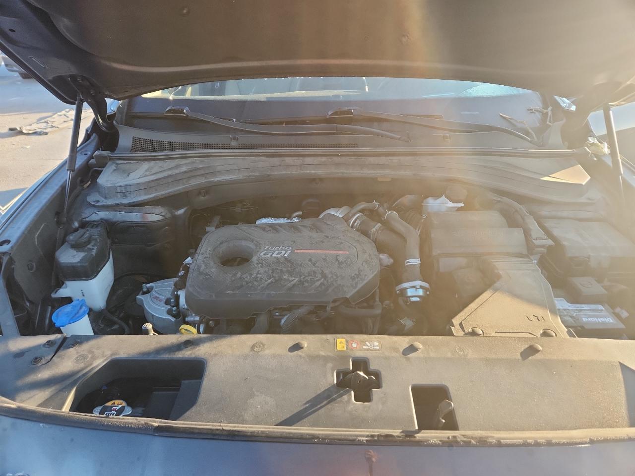 Hyundai SANTA FE Limited Image 9