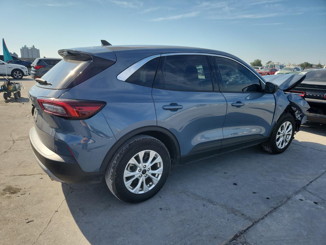 Ford Escape Active Image 2