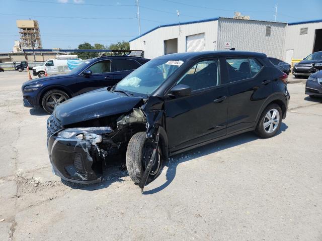  Salvage Nissan Kicks Play