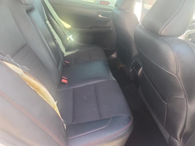 Toyota Camry Le Image 5