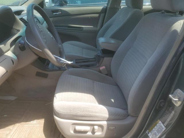 Toyota Camry Le Image 8