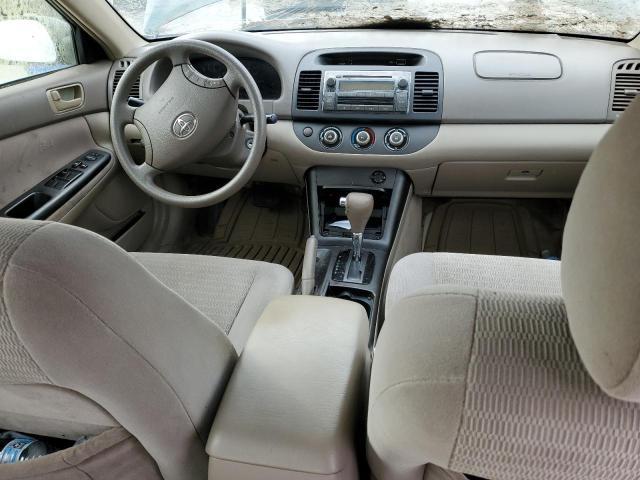 Toyota Camry Le Image 2