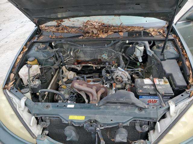 Toyota Camry Le Image 11