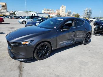  Salvage Mazda 3