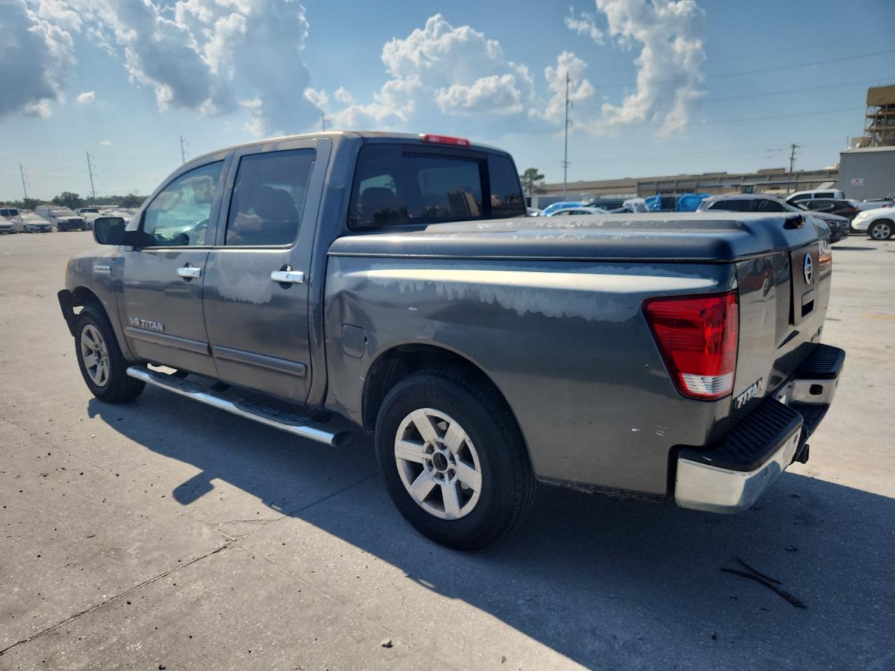 Nissan Titan S Image 3