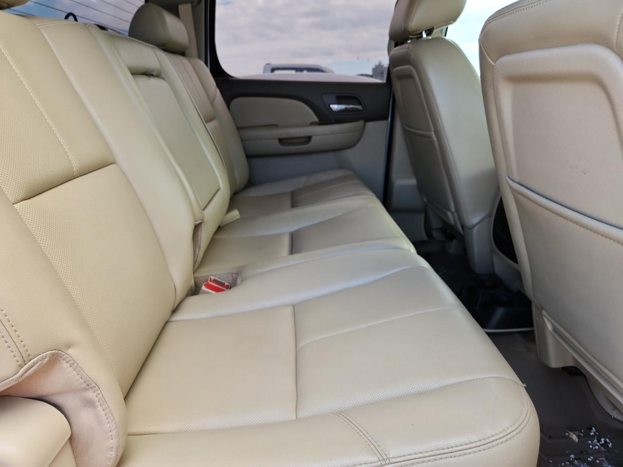 GMC Sierra K2500 Slt Image 8