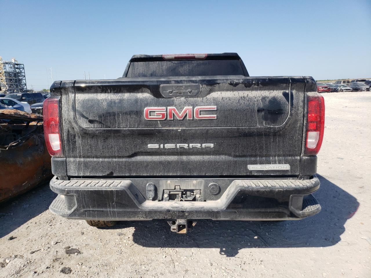 GMC Sierra K1500 Elevation Image 12
