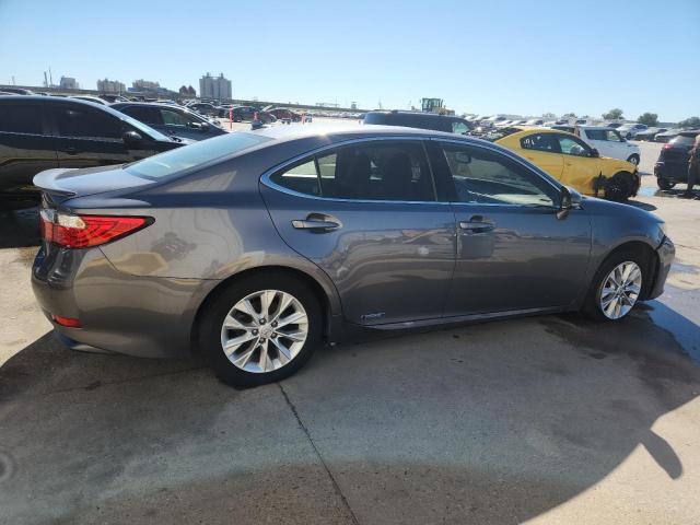 Lexus Es 300h Image 9