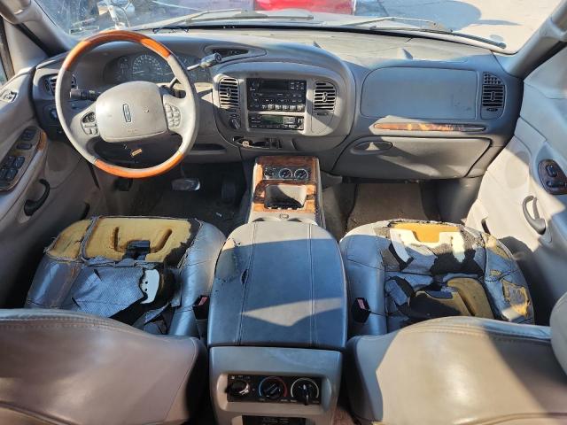 Lincoln Navigator Image 12