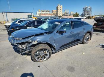  Salvage Toyota Crown Xle