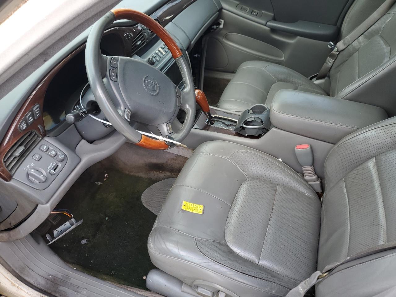 Cadillac DeVille Image 10